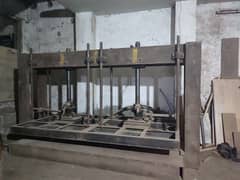 Manual Door Press 8'x4'