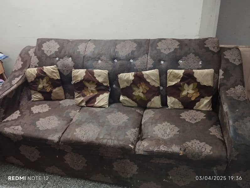 used sofa set 0