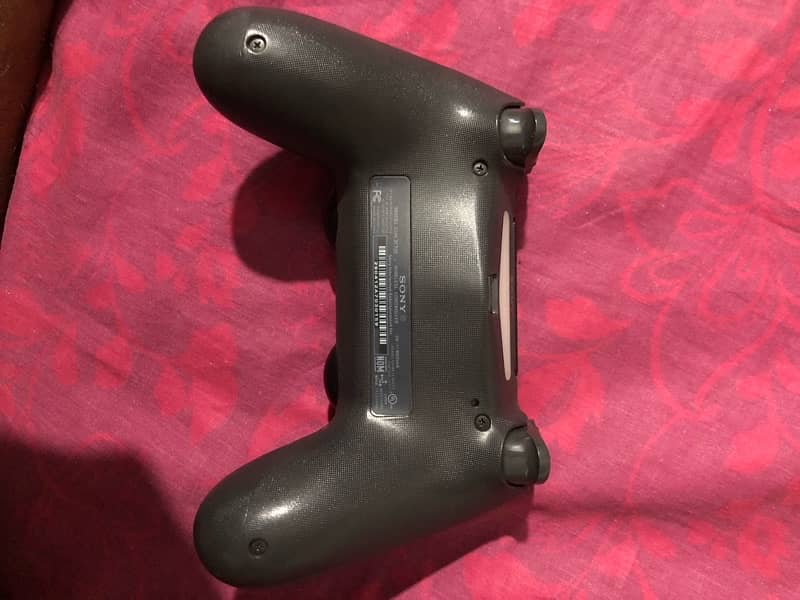 ps4 original controller (sony) 1