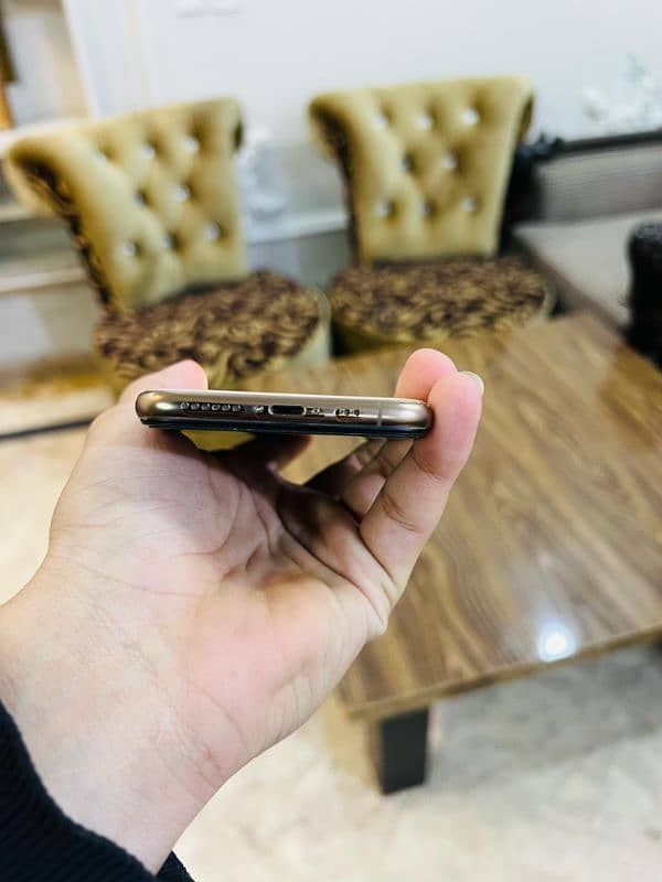 IPhone XS 64 GB Dual Approved 4