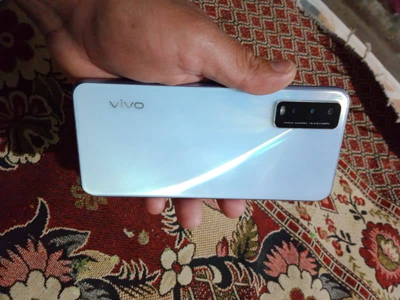 vivo y20 4+64 3