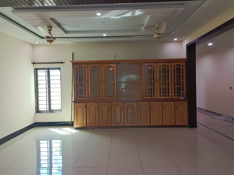 1 Kanal Luxury Upper Portion for Rent in G-15 Islamabad 26