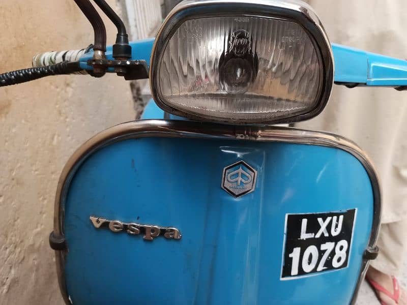 Vespa Scooter 1979 model 5