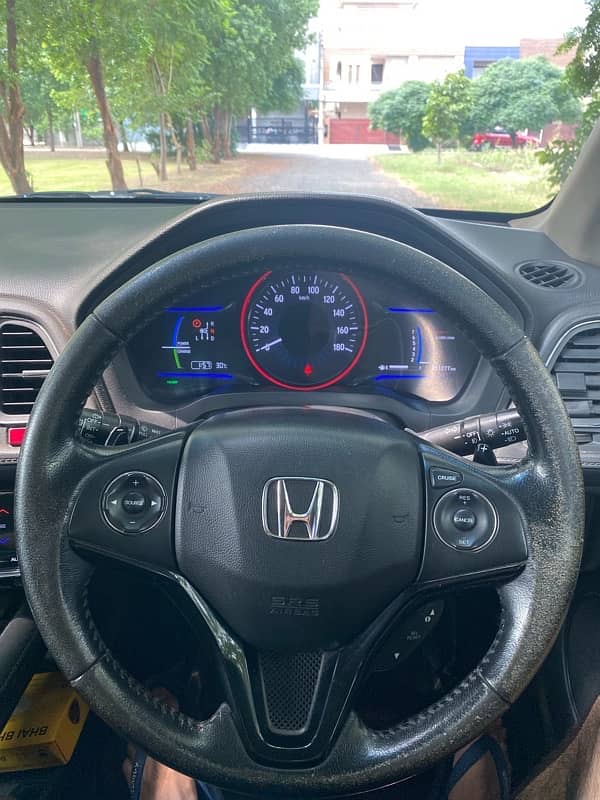 Honda Vezel 2014 6