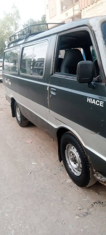 HIACE LOROOF MODEL 1982 1