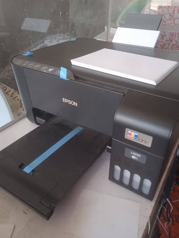 Its an epson 3250 printer 10/10 condition 1