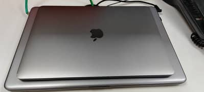 Mac book pro 13 inch