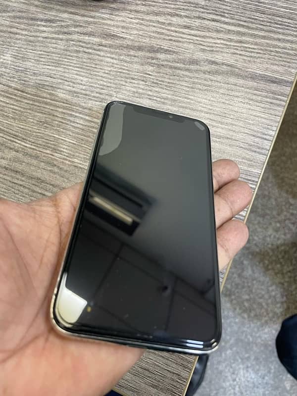 iPhone X 256gb Official PTA Approved 1