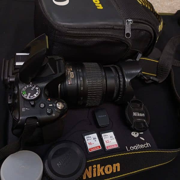 Nikon d5100 with 2 lens 0