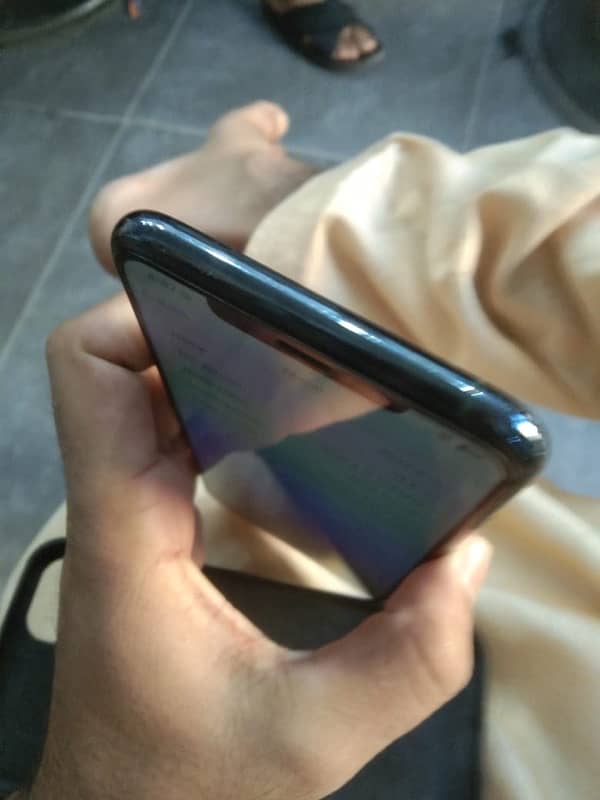 iPhone 11 Pro Max 512gb non pta exchange possible 1