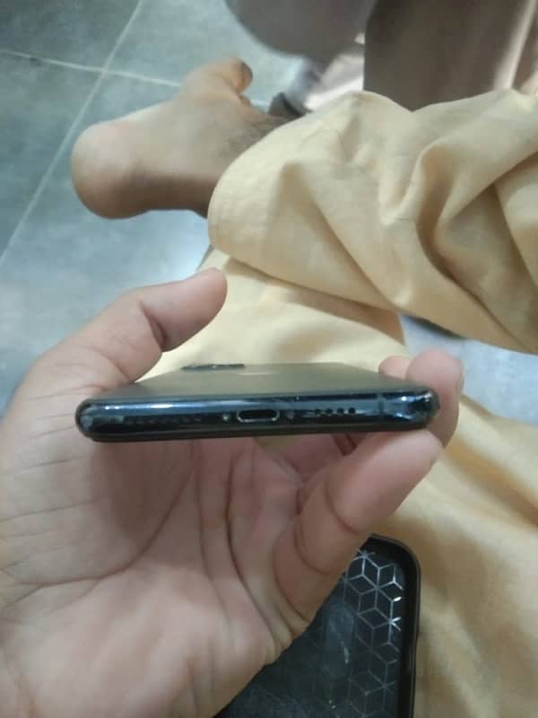 iPhone 11 Pro Max 512gb non pta exchange possible 2