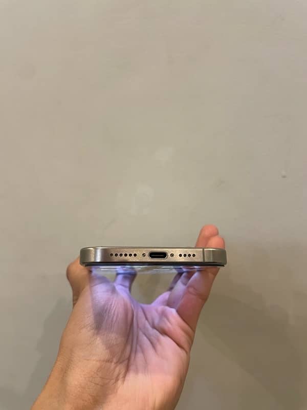 iphone 15pro max 256gb natural titanium 3