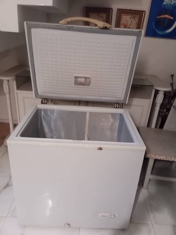 Dawlance Deep Freezer – Reliable & Spacious 1