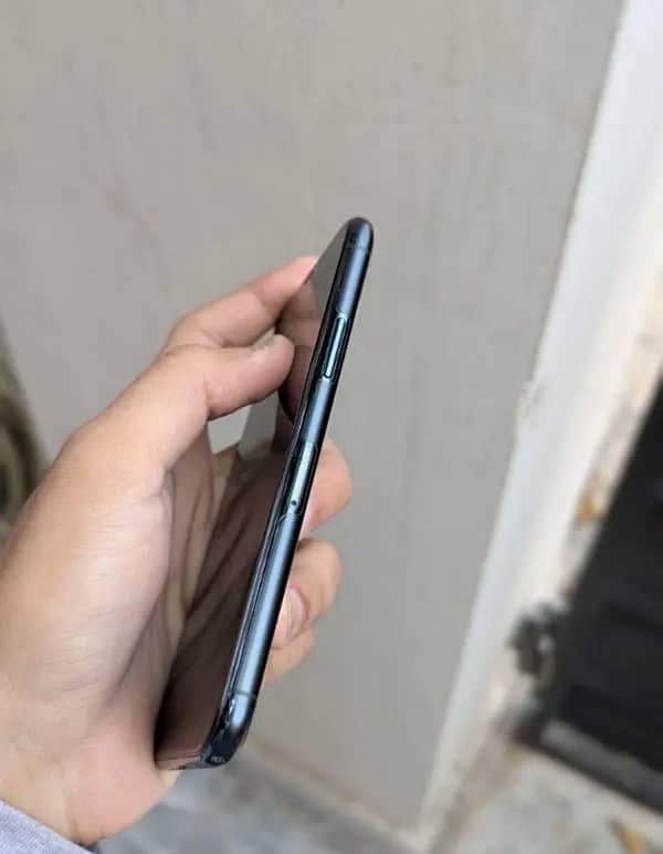 iPhone 11 Pro dual pta approved 1