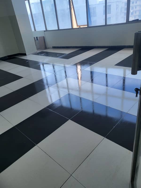 5500 sq. ft Hall for ,Office,Call center ,Software House available for rent 2