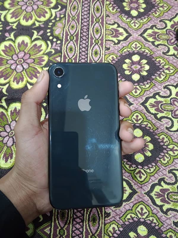 iPhone XR 64gb condition 10/9 battery health79 non pta 0