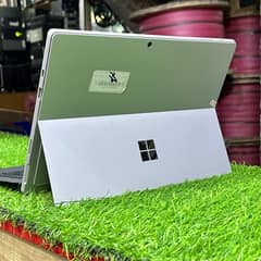 Microsoft Surface Pro 7+ :• Core i7 11th Generation:• 16gb Ram 256gb