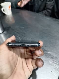 selling iphone