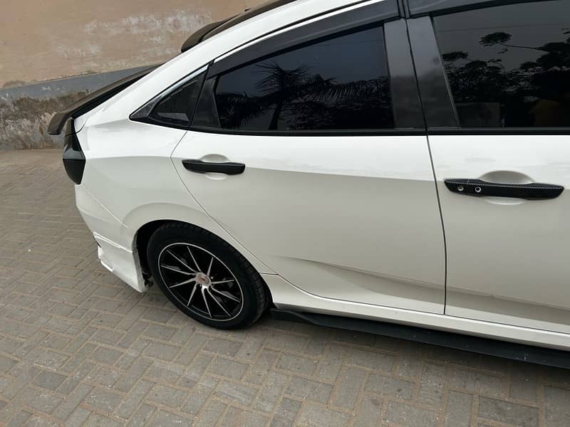 Honda Civic 2016 3