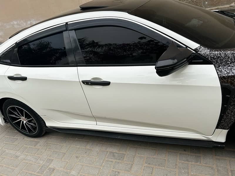 Honda Civic 2016 4