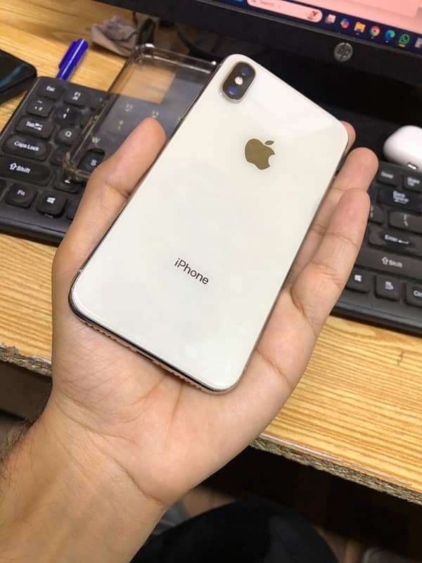 iPhone X 256GB -jv white colour 10/10 battery change hy 1