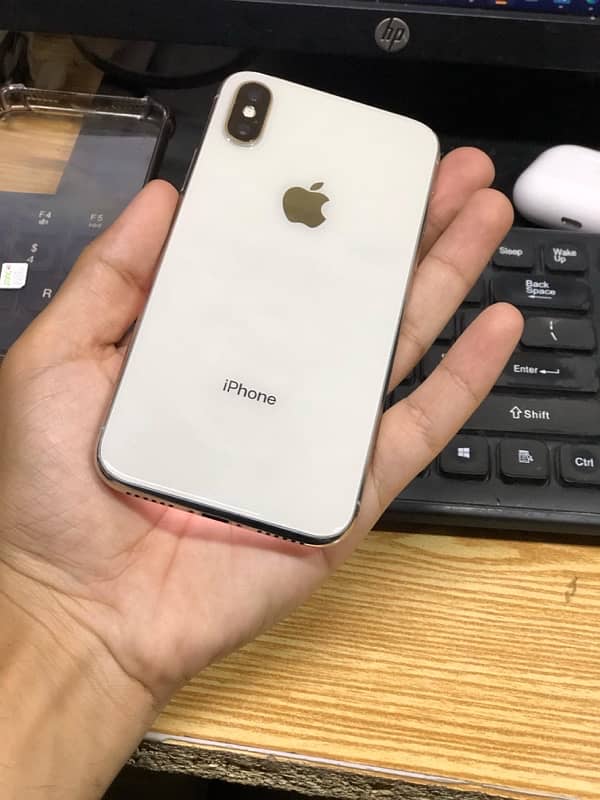 iPhone X 256GB -jv white colour 10/10 battery change hy 3