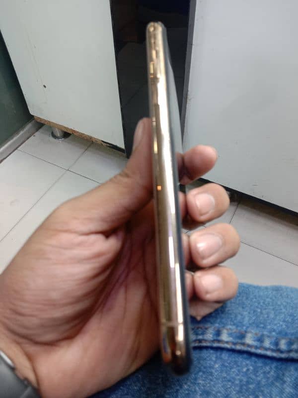 iphone XS 256 gb non pta water pack 2