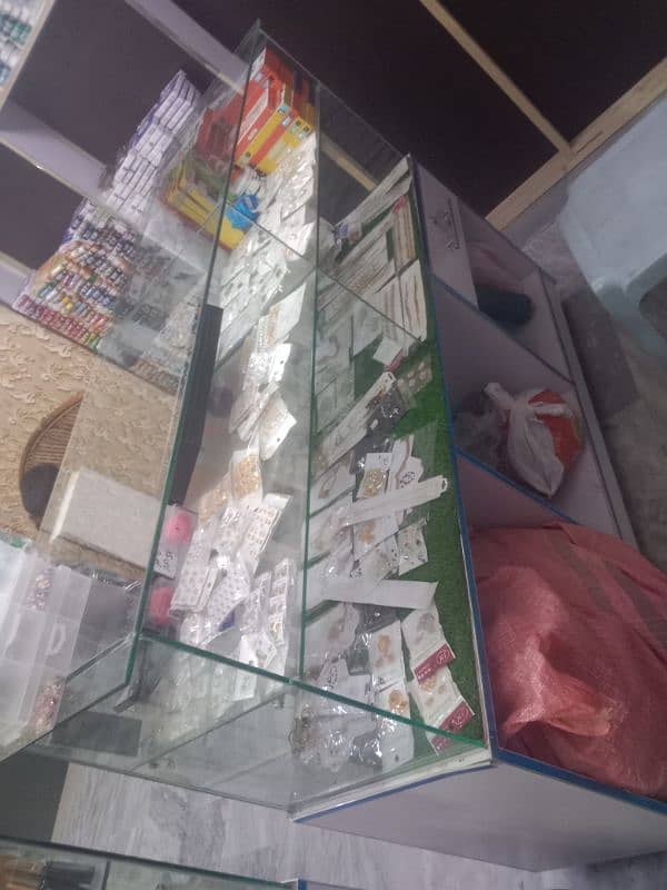 2 adad glass counter for sale 5