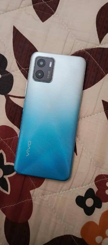 vivo y15s 6/128 2