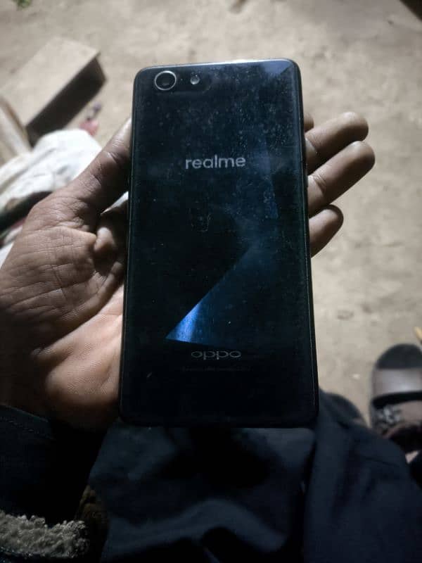 realme 1      6gb ram 128gb memory 0