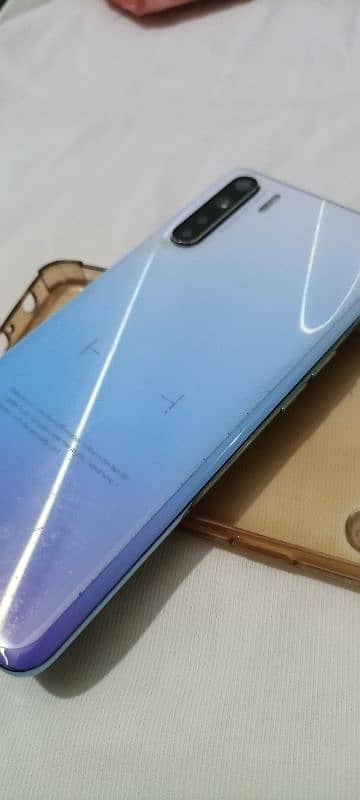 OPPO F15 3