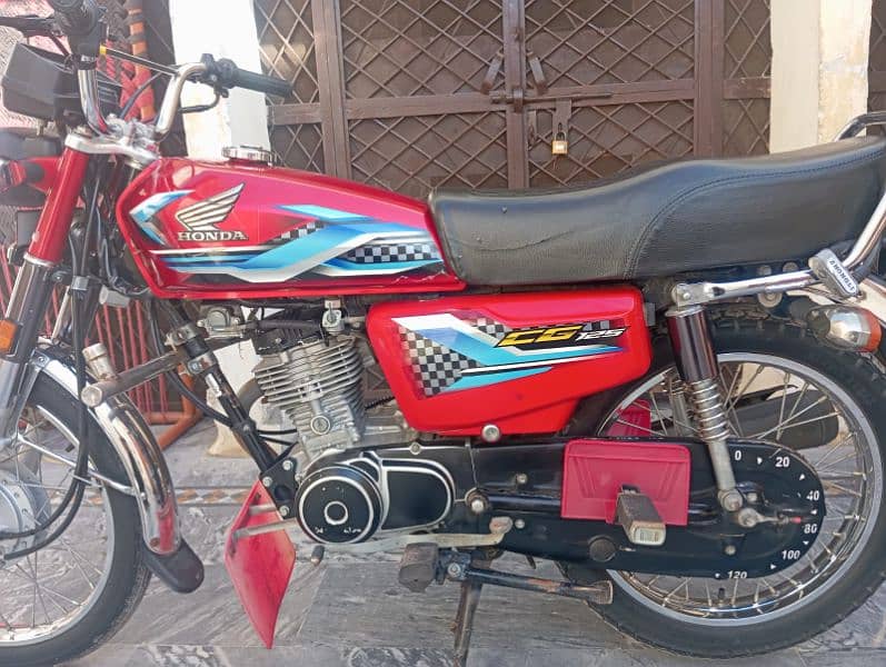 Honda CG 125 2024 1