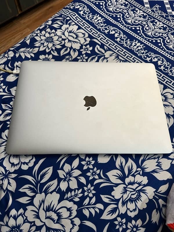 Macbook Pro 2017 (15Inch) 5