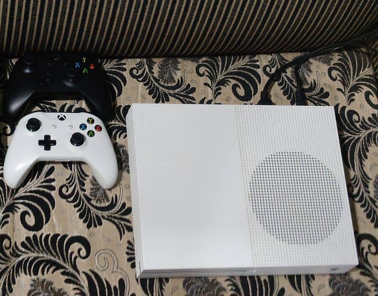 Xbox One S 0