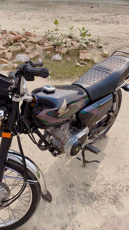 CG 125 Honda Black colour 3