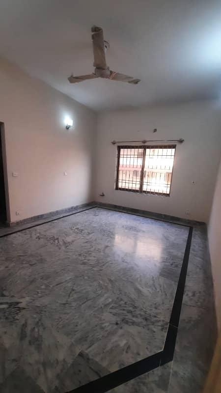 1st Floor Upper Portion Available for Rent 3