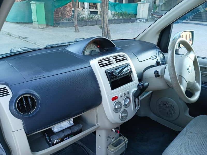 Nissan Otti 2013 9