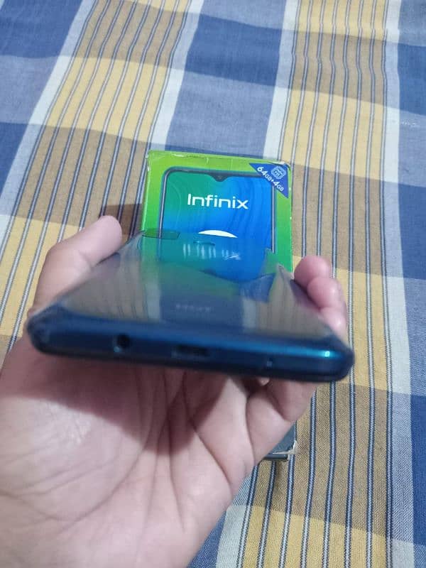 infinix hot 9 play 4GB 64GB pTa official approved 0319-7387245 3