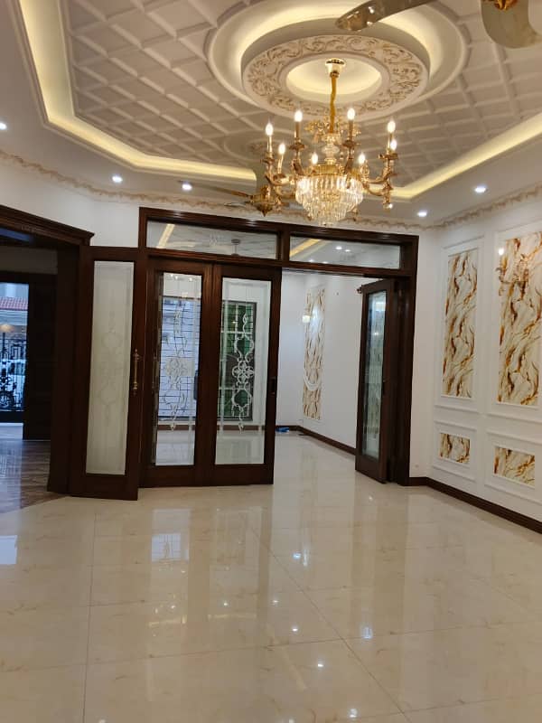 10 Marla House For Sale In Paragon City Lahore 10