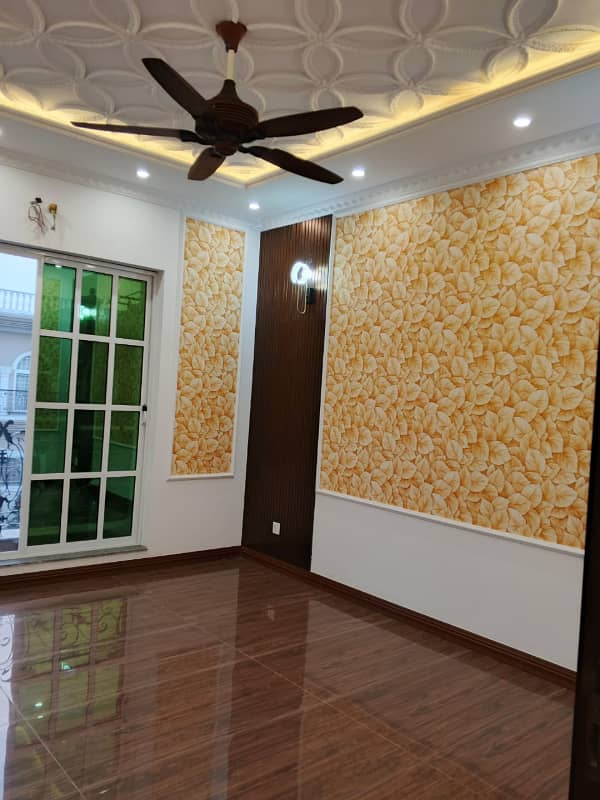 10 Marla House For Sale In Paragon City Lahore 19