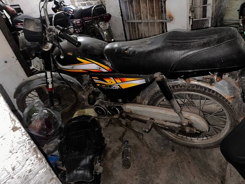 Honda CD70 1