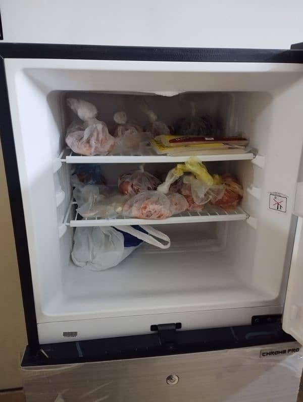 dawlance medium size fridge 2