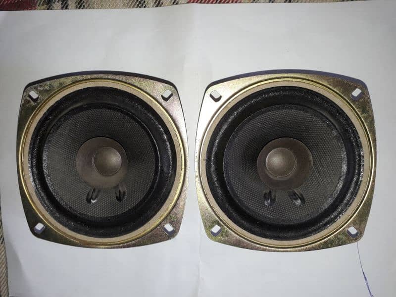 Two speakers 5 inch Toyota 1