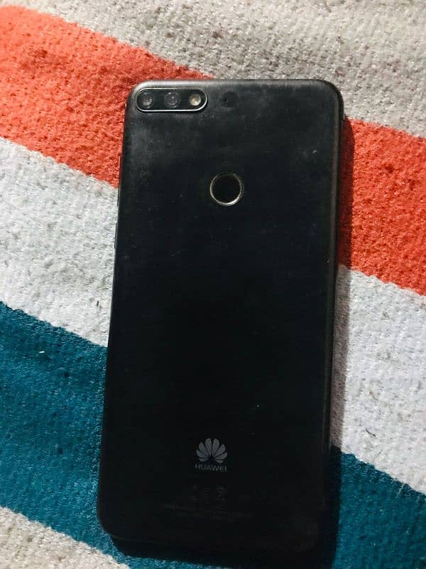 Huawei Y7 Prime 2018 4