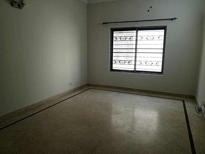 DHA phase 1 kanal upper portion for rent 6