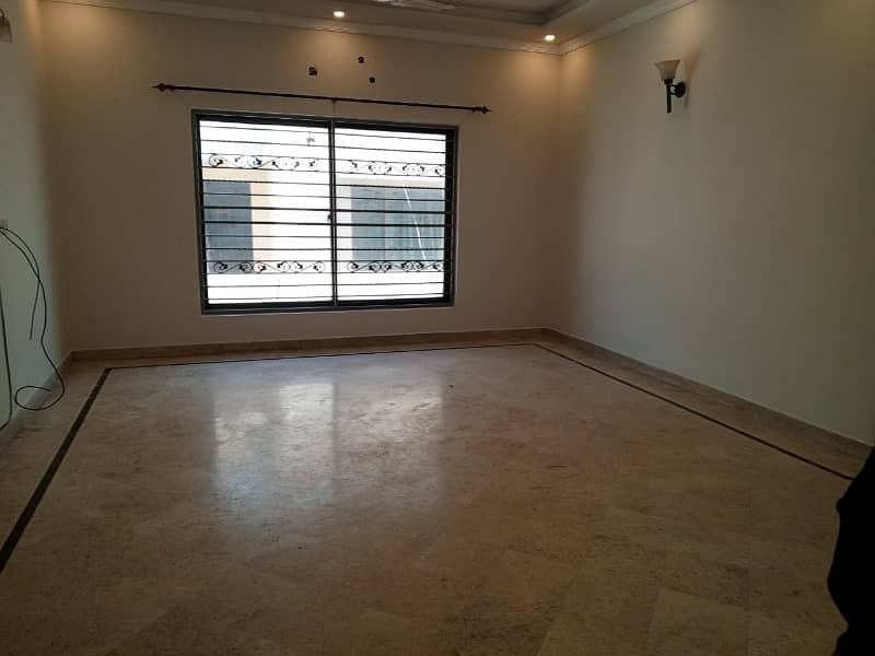 DHA phase 1 kanal upper portion for rent 9