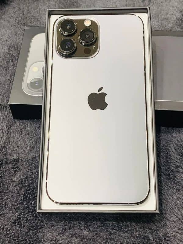 i Phone 8plus, 11,12,13,14,15 pro max on instalment Whatsap 3062623924 0