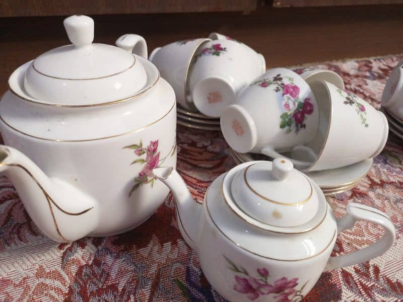 Tea set 0