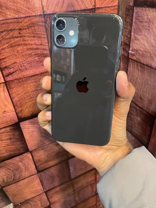 iphone 11 64gb jv urgent sale 1