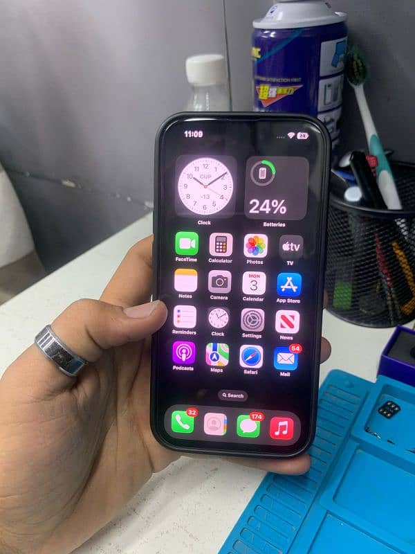 Iphone 140 pro 1